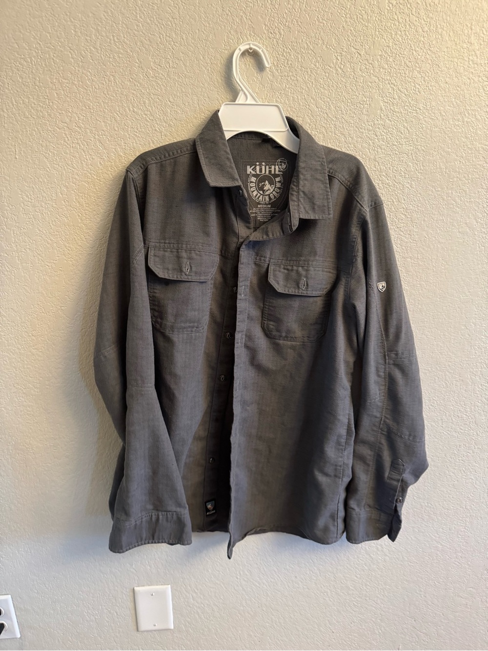 KUHL Shiftr Trail Shirt Charcoal Gray Herringbone Button Up Size Medium